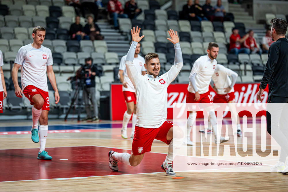 GORZOW, ARENA GORZOW, FUTSAL, ELIMINACJE MISTRZOSTW SWIATA (FIFA FUTSAL WORLD CUP 2028 QUALIFICATION), MECZ POLSKA - BOSNIA I HERZEGOWINA (POLAND - BOSNIA AND HERZEGOVINA) NZ rozgrzewka reprezentacji polski FOTO LUKASZ SKWIOT CYFRASPORT NEWSPIX.PL --- Newspix.pl 20261021CSLS00016