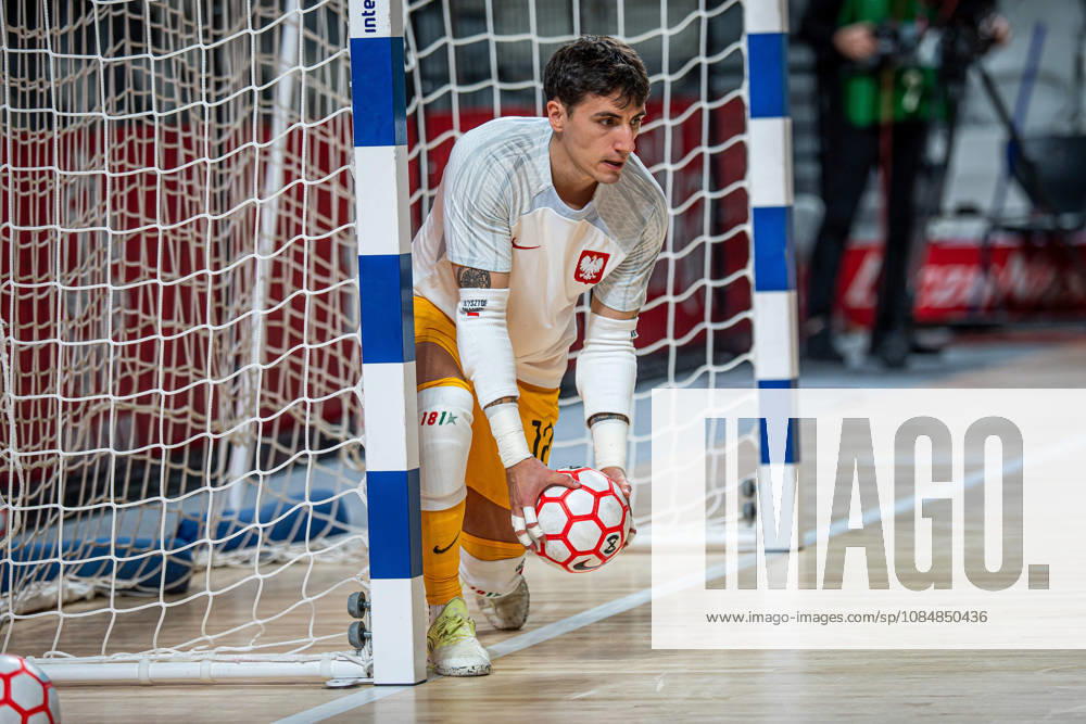 GORZOW, ARENA GORZOW, FUTSAL, ELIMINACJE MISTRZOSTW SWIATA (FIFA FUTSAL WORLD CUP 2028 QUALIFICATION), MECZ POLSKA - BOSNIA I HERZEGOWINA (POLAND - BOSNIA AND HERZEGOVINA) NZ rozgrzewka reprezentacji polski KRZYSZTOF IWANEK FOTO LUKASZ SKWIOT CYFRASPORT NEWSPIX.PL --- Newspix.pl 20261021CSLS00017