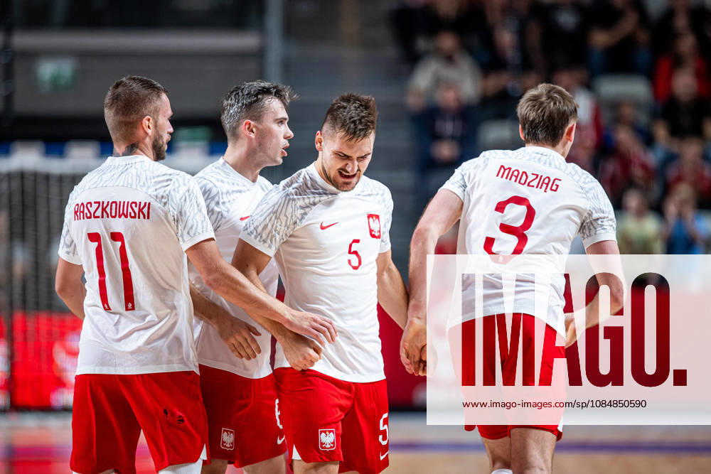 GORZOW, ARENA GORZOW, FUTSAL, ELIMINACJE MISTRZOSTW SWIATA (FIFA FUTSAL WORLD CUP 2028 QUALIFICATION), MECZ POLSKA - BOSNIA I HERZEGOWINA (POLAND - BOSNIA AND HERZEGOVINA) NZ KACPER SENDLEWSKI BRAMKA RADOSC GOL GOAL FOTO LUKASZ SKWIOT CYFRASPORT NEWSPIX.PL --- Newspix.pl 20261021CSLS00104