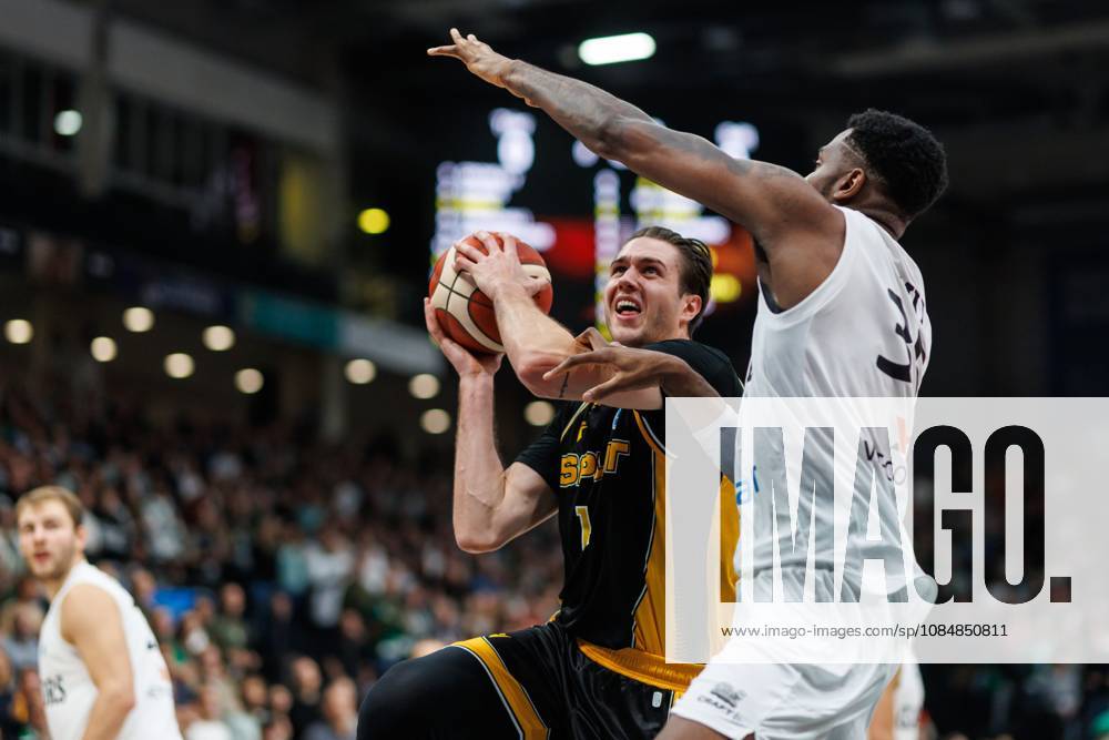 Darko Bajo of KK Croatia Split goes head-to-head with Ejiofor Onu of the Gladiators Trier; Action: Vet Concept Gladiators Trier vs. KK Split, Basketball, FIBA Europe Cup, Matchday 3, 2026–2027 Season, October 21, 2026, Vet Concept Gladiators Trier vs. KK Split, Basketball, FIBA Europe Cup, Matchday 3, 2026–2027 Season