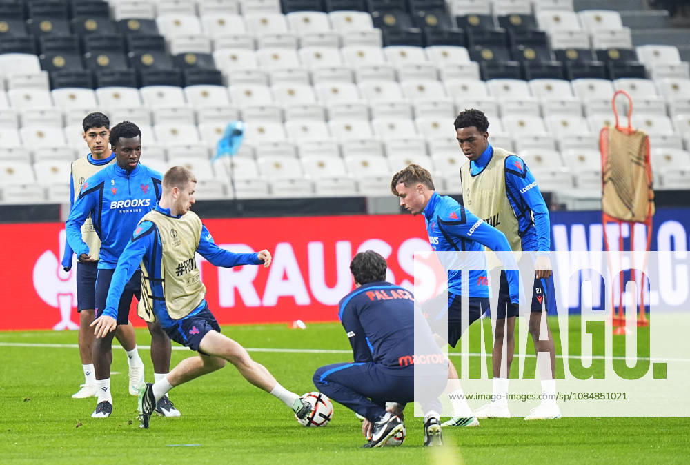 Ahead of Besiktas v Crystal Palace - UEFA Europa League ISTANBUL, TURKIYE - OCTOBER 21: Adam Wharton (3rd L) of Crystal Palace takes part in a training session at Tupras Stadium ahead of UEFA Europa League football match against Besiktas in Istanbul, Turkiye on October 21, 2026. Esra Bilgin Anadolu Istanbul Turkey. Editorial use only. Please get in touch for any other usage.