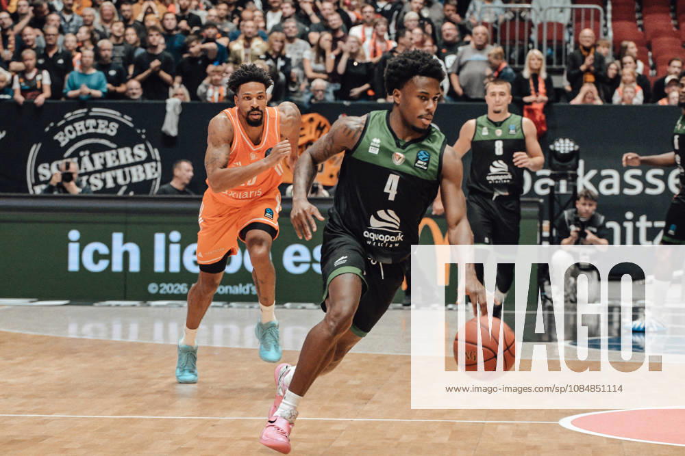 Game Day 4 of the Basketball Eurocup: Niners Chemnitz vs. Slask Wroclaw, October 21, 2026, starting at 7:00 p.m., Chemnitz, Chemnitz Arena. In Photo 04: Kyrell Luc. Game Day 4 of the Basketball Eurocup: Niners Chemnitz vs. Slask Wroclaw, Chemnitz, Saxony, Germany
