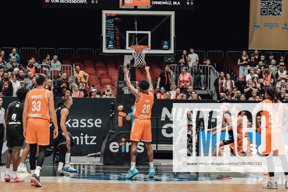 Game Day 4 of the Basketball Eurocup: Niners Chemnitz vs. Slask Wroclaw, October 21, 2026, starting at 7:00 p.m., Chemnitz, Chemnitz Arena. Pictured: Urald King taking a free throw. Game Day 4 of the Basketball Eurocup: Niners Chemnitz vs. Slask Wroclaw, Chemnitz, Saxony, Germany