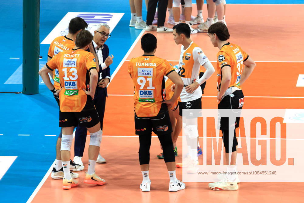 Germany, GER, DEU, Volleyball 1st Bundesliga, Day 1, 2026–2027 Season, Berlin, BR Volleys vs. FT Freiburg Coach Andrea Anastasi BR Volleys, BR Volleys Players nordphoto GmbH Engler Berlin Max Schmeling Hall Berlin Germany