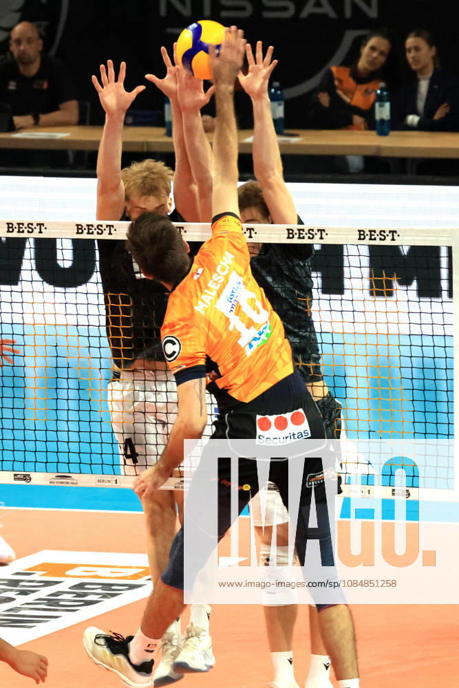Germany, GER, DEU, Volleyball 1st Bundesliga, Day 1, 2026–2027 Season, Berlin, BR Volleys vs. FT Freiburg; Daniel Malescha (BR Volleys) 10, Charles Figy (FT 1844 Freiburg) 14, Anton Jung (FT 1844 Freiburg) 8; nordphoto GmbH, Engler Berlin, Max Schmeling Hall, Berlin, Germany