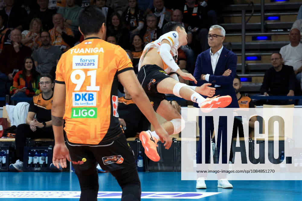 Germany, GER, DEU, Volleyball 1st Bundesliga, Day 1, 2026–2027 Season, Berlin, BR Volleys vs. FT Freiburg Coach Andrea Anastasi (BR Volleys), Erik Shoji (BR Volleys 22), Joshua Tuaniga (BR Volleys 91), nordphoto GmbH, Engler Berlin, Max Schmeling Halle, Berlin, Germany