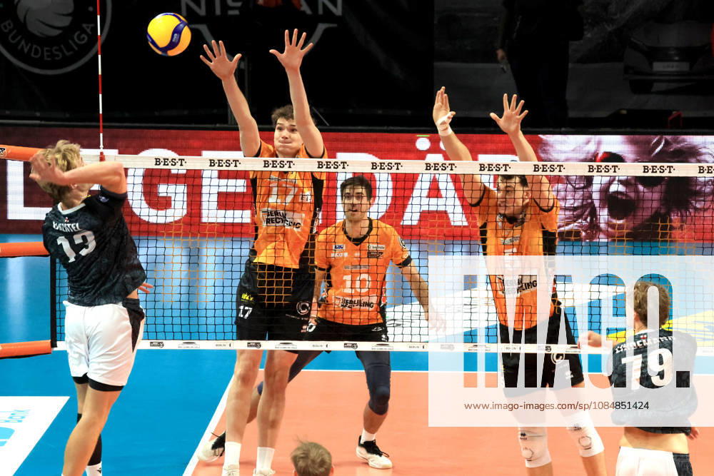 Germany, GER, DEU, Volleyball 1st Bundesliga, Day 1, 2026–2027 Season, Berlin, BR Volleys vs. FT Freiburg Arthur Wehner BR Volleys 17, Daniel Malescha BR Volleys 10, Louis Kunstmann BR Volleys 5, Jannik Brentel FT 1844 Freiburg 13 nordphoto GmbH Engler Berlin Max Schmeling Hall Berlin Germany