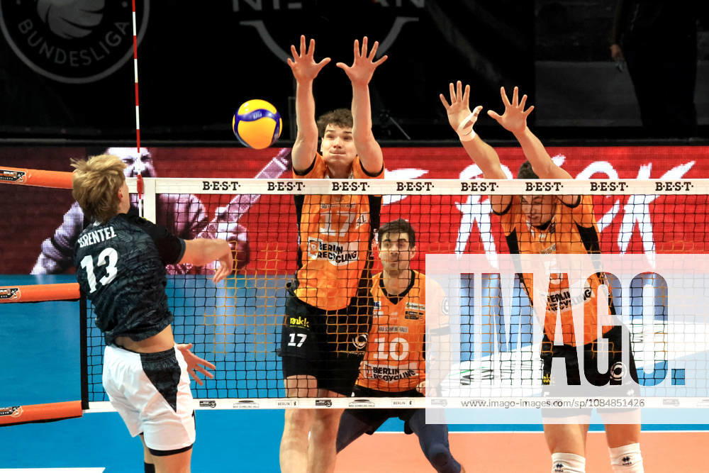 Germany, GER, DEU, Volleyball 1st Bundesliga, Day 1, 2026–2027 Season, Berlin, BR Volleys vs. FT Freiburg Arthur Wehner BR Volleys 17, Daniel Malescha BR Volleys 10, Louis Kunstmann BR Volleys 5, Jannik Brentel FT 1844 Freiburg 13 nordphoto GmbH Engler Berlin Max Schmeling Hall Berlin Germany