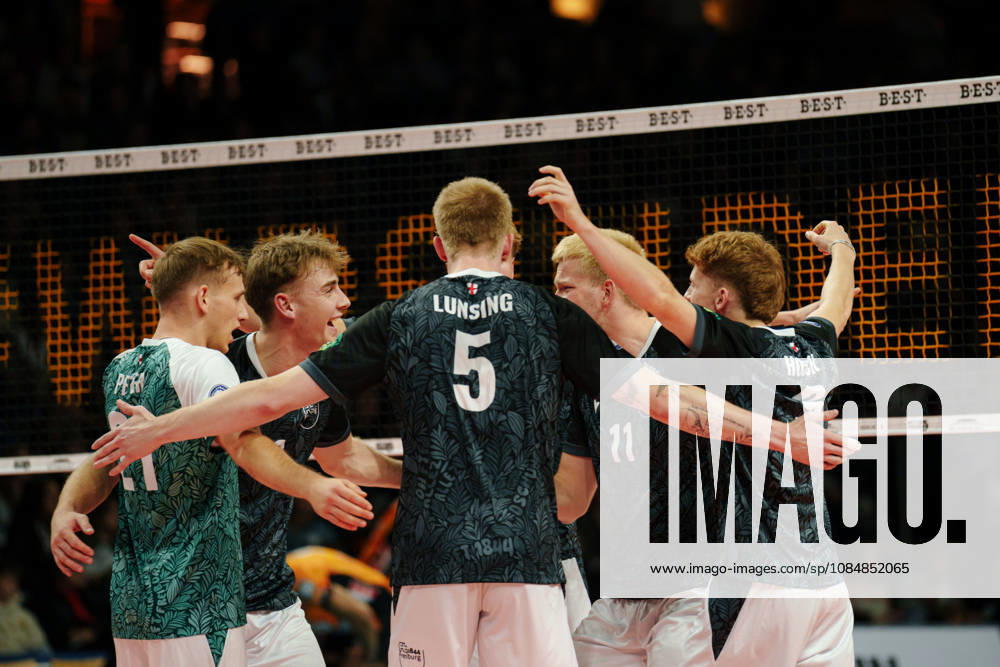 1 Men s Volleyball Bundesliga, Matchday 1: BERLIN RECYCLING Volleys vs. FT 1844 Freiburg. FT 1844 Freiburg celebrates on October 21, 2026, at the Max Schmeling Halle in Berlin, Germany.