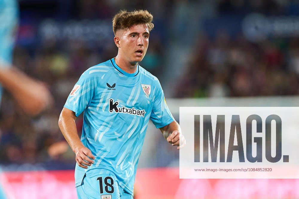 Mikel Jauregizar of Athletic Club during the LaLiga EA Sports match between Levante UD and Athletic Club at Estadi Ciutat de València on October 21, 2026, in Valencia, Spain