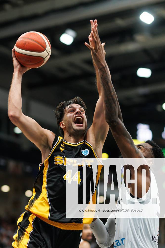 Benedict Turudic of KK Croatia Split goes head-to-head with Ejiofor Onu of the Gladiators Trier; Action: Vet Concept Gladiators Trier vs. KK Split, Basketball, FIBA Europe Cup, Matchday 3, 2026–2027 Season, October 21, 2026, Vet Concept Gladiators Trier vs. KK Split, Basketball, FIBA Europe Cup, Matchday 3, 2026–2027 Season