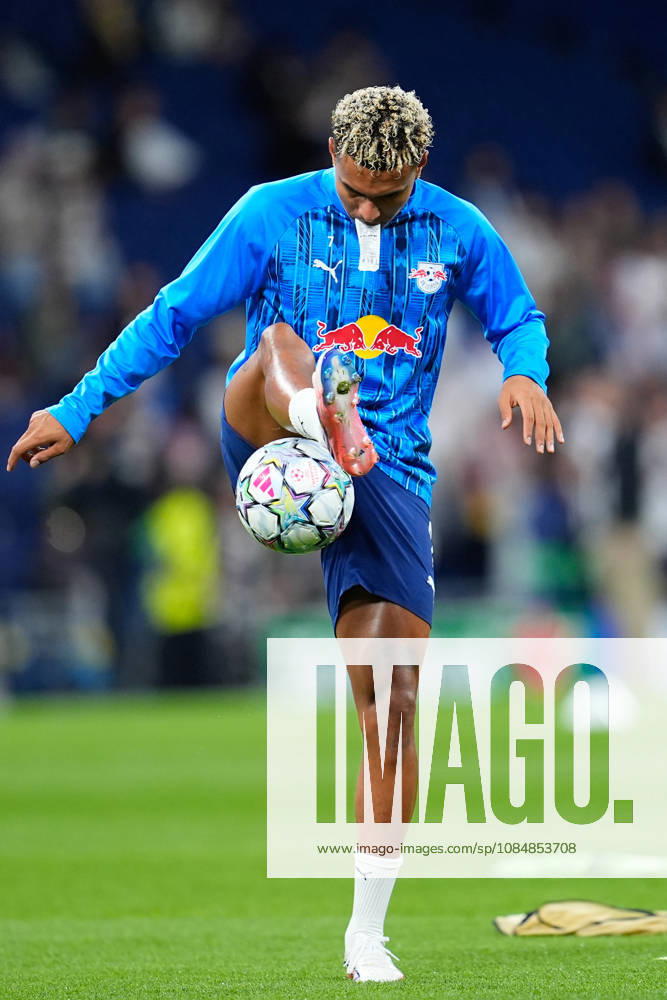Antonio Nusa of RB Leipzig warms up during the UEFA Champions League 2026 27 League Phase MD3 match between Real Madrid CF and RB Leipzig at Bernabeu stadium on October 21, 2026, in Madrid, Spain. Madrid Spain - ZUMAa181 20261021_zaa_a181_041