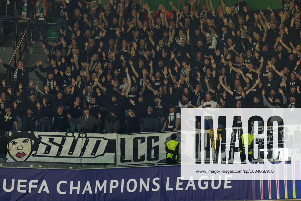 LASK Fans seen in football match between Sporting CP and LASK in UEFA Champions League 2026 27 at Estadio Josà Alvalade, Lisboa, Portugal (Luis Loureiro Ball Raw Images PT) Lisboa Estadio Josà Alvalade Portugal