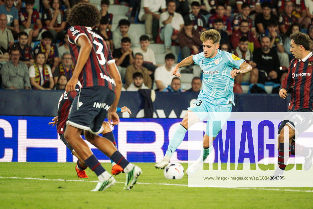 ESP LaLiga EA Sports UD Levante vs. Athletic Club Robert Navarro of Athletic during the LaLiga EA Sports match between UD Levante and Athletic Club Bilbao, played at the Ciudad de Valencia Stadium in Valencia on October 21, 2026, in Valencia, Spain. Soccer