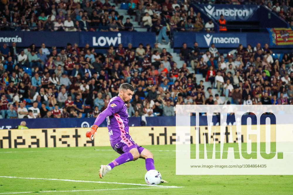 ESP LaLiga EA Sports UD Levante vs. Athletic Club Mathew Ryan of Levante during the LaLiga EA Sports match between UD Levante and Athletic Club Bilbao, played at Ciudad de Valencia Stadium in Valencia on October 21, 2026, in Valencia, Spain. Soccer