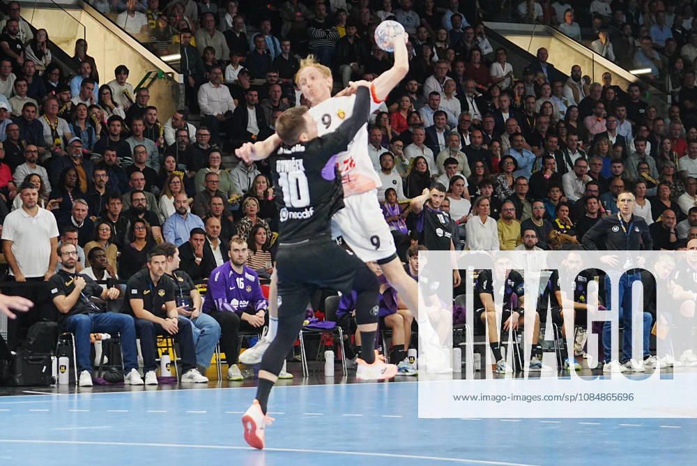 Nantes 21 Octobre 2026 9 Azer OmeragiÄ¡ of Varda Skopje and 10 Rok Ovnicek of HBC Nantes during the EHF Champions League, handball match between HBC Nantes and Vardar Skopje on 21 October 2026 at H Arena in Nantes, France - Photo Nantes France - ZUMAl193 20261021_zsp_l193_045
