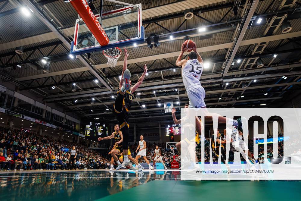 Jordan Roland of the Gladiators Trier battles Mindaugas Kacinas of KK Croatia Split under the basket; Action: Vet Concept Gladiators Trier vs. KK Split, Basketball, FIBA Europe Cup, Matchday 3, 2026–2027 Season, October 21, 2026, Vet Concept Gladiators Trier vs. KK Split, Basketball, FIBA Europe Cup, Matchday 3, 2026–2027 Season
