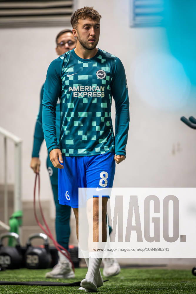 JABLONEC - BRIGHTON Jack Hinshelwood of Brighton prepares for the match inside the stadium facilities during the matchday 2 of League phase round of UEFA Conference league football match between FK Jablonec and Brighton and Hove Albion at Stadion Strelnice. Jablonec nad Nisou, Czechia, October 22, 2026. Photo by Branislav Racko