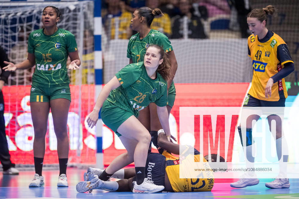 Handball, Women, International Friendly, Sweden vs. Brazil, October 22, 2022: Micaela Rodrigues of Brazil during the international friendly handball match between Sweden and Brazil on October 22, 2026 in Alingsas. Photo by Christoffer Borg Mattisson, BILDBYRÅN COP 261 CB0565 handball, Swedish national handball team, Sweden, Brazil, women s national team, BBeng