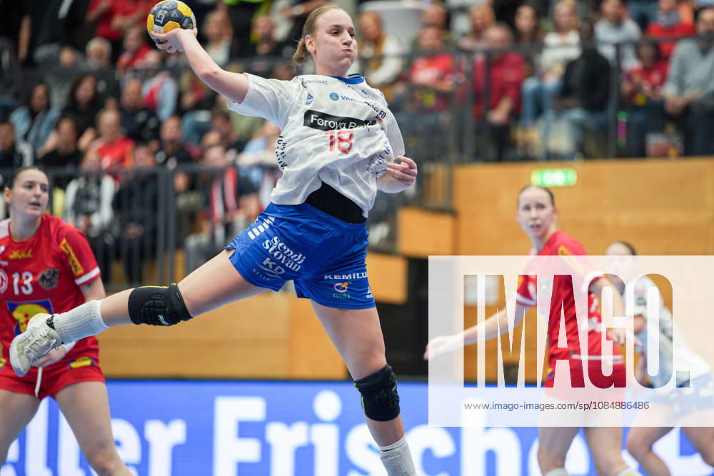 TULLN AN DER DONAU , OESTERREICH - OCTOBER 22: Pernille Brandenborg aus Faroer waehrend des Handball, Frauen-Nationalteam, Testspiel: Oesterreich vs. Faeroeer in der Josef-Welser-Sporthalle am October 22, 2026 in Tulln an der Donau , OESTERREICH, NIEDEROESTERREICH. TULLN AN DER DONAU, AUSTRIA - OCTOBER 22: Pernille Brandenborg of the Faroe Islands during the women s international handball friendly match between Austria and the Faroe Islands at the Josef-Welser-Sporthalle on October 22, 2026 in Tulln an der Donau, AUSTRIA, LOWER AUSTRIA.