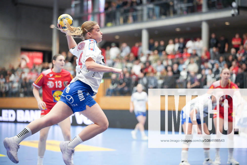 TULLN AN DER DONAU , OESTERREICH - OCTOBER 22: Brynhild Palsdottir aus Faroer waehrend des Handball, Frauen-Nationalteam, Testspiel: Oesterreich vs. Faeroeer in der Josef-Welser-Sporthalle am October 22, 2026 in Tulln an der Donau , OESTERREICH, NIEDEROESTERREICH. TULLN AN DER DONAU, AUSTRIA - OCTOBER 22: Brynhild Palsdottir of the Faroe Islands during the women s international handball friendly match between Austria and the Faroe Islands at the Josef-Welser-Sporthalle on October 22, 2026 in Tulln an der Donau, AUSTRIA, LOWER AUSTRIA.