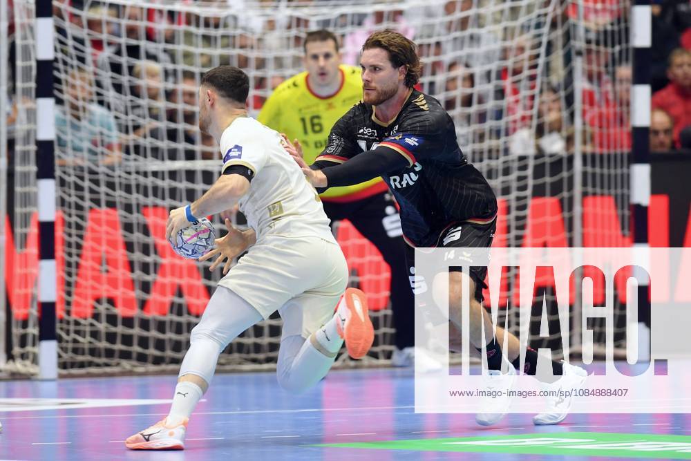 Mitja Janc, Wisla Plock, No. 8, on the ball; Johannes Golla, MT Melsungen, No. 14, R; Nebojsa Simic, goalkeeper, MT Melsungen, No. 16, in the back; GER, MT Melsungen vs. Orlen Wisla Plock (POL), Handball, Men’s Champions League, Group Matches, 2026–2027 Season, October 22, 2026, GER, MT Melsungen Orlen vs. Wisla Plock, Men’s Champions League, Group Match, 2026–2027 Season, October 22, 2026, Kassel
