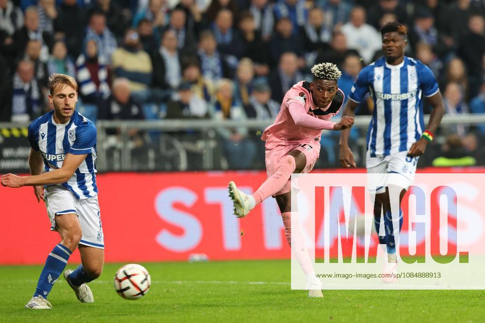Nilson Angulo of Sunderland shoots at goal but fails to score Lech Poznan v Sunderland, UEFA Europa League, Football, Enea Stadion, Poznan, Poland - 22 Oct 2026Poznan Enea Stadion Poland