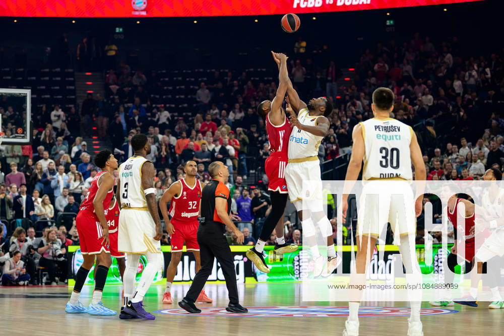 Basketball, EuroLeague, 20261022, FC Bayern Munich Dubai Basketball In the Photo: Tip-off in Munich at SAP Garden, Bayern, Germany