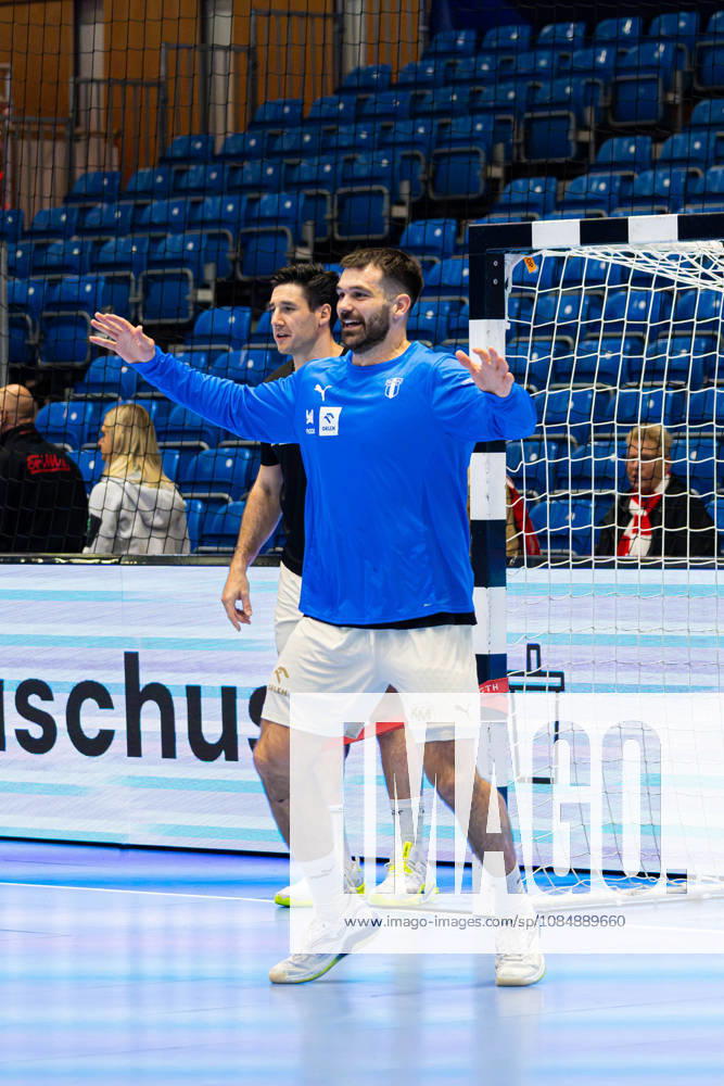 EHF Champions League 2026–2027 Group Stage Group B Match 5 MT Melsungen vs. Orlen Wisla Plock Pictured: Goalkeeper Miljan VujoviÄ‡ Vujovic (SPR) warming up at Rothenbach Halle in Hesse