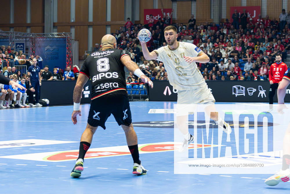 EHF Champions League 2026–2027 Group Stage Group B Match 5 MT Melsungen vs. Orlen Wisla Plock Pictured, from left, in a one-on-one battle: Adrian Sipos (MT) and Zoran Ilic Ilic, SPR Rothenbach, Halle, Hesse