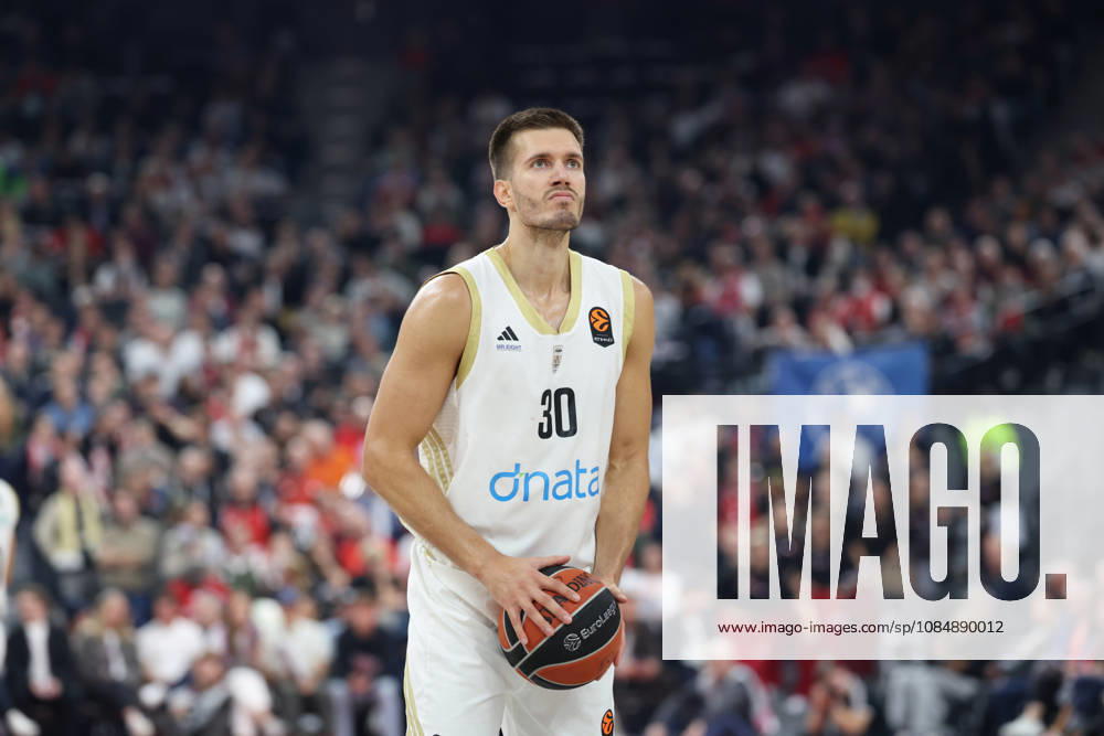 Filip Petrusev, Dubai Basketball, No. 30 with the ball on a free throw, GER, FC Bayern Basketball vs. Dubai Basketball, Basketball, EuroLeague, Matchday 7, 2026–2027 Season, October 22, 2026, GER, FC Bayern Basketball vs. Dubai Basketball, Basketball, EuroLeague, Matchday 7, 2026–2027 Season, October 22, 2026, Munich