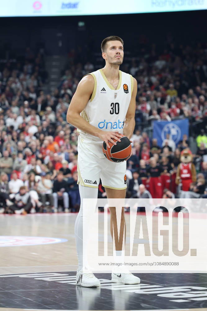 Filip Petrusev, Dubai Basketball, No. 30 with the ball on a free throw, GER, FC Bayern Basketball vs. Dubai Basketball, Basketball, EuroLeague, Matchday 7, 2026–2027 Season, October 22, 2026, GER, FC Bayern Basketball vs. Dubai Basketball, Basketball, EuroLeague, Matchday 7, 2026–2027 Season, October 22, 2026, Munich