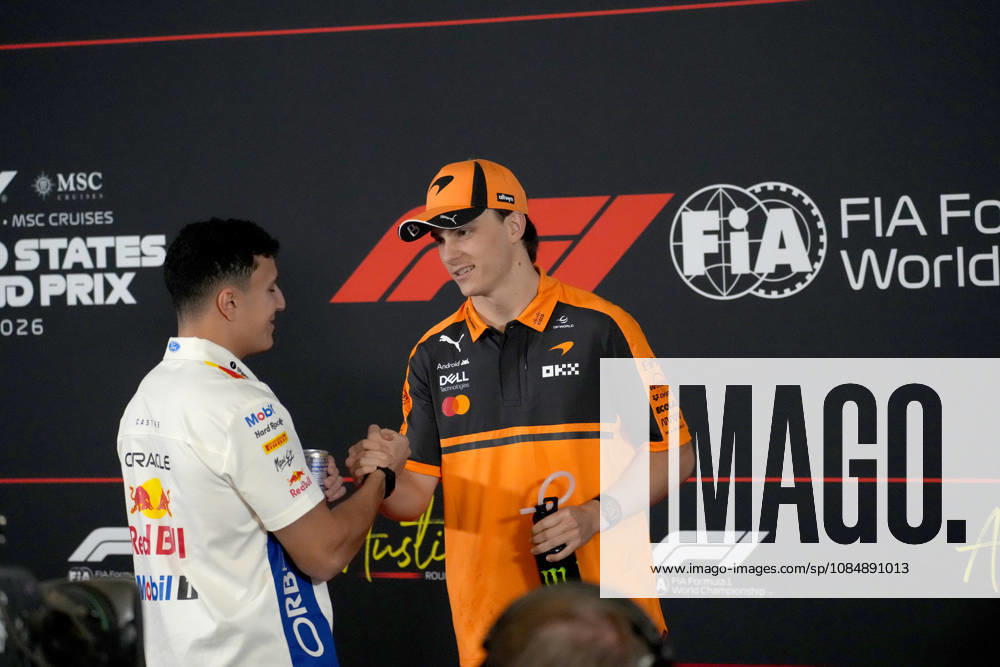 Circuit of The Americas, Austin, 2026 FORMULA 1 MSC CRUISES UNITED STATES GRAND PRIX, pictured: Isack Hadjar (FRA), Oracle Red Bull Racing; Oscar Piastri (AUS), McLaren Mastercard F1 Team. Photo by Hasan Bratic, DeFodi Images