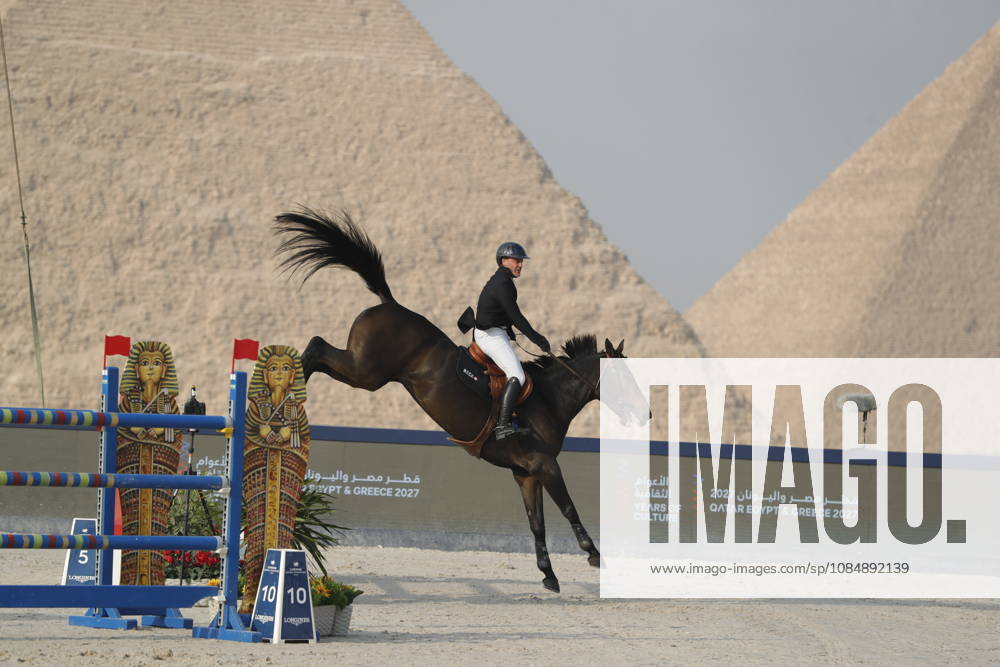 Longines Global Champions Tour at Giza pyramids GIZA, EGYPT - OCTOBER 22: A view of the international Longines Global Champions Tour show jumping competition in front of the pyramids in Giza, Egypt on October 22, 2026. Fareed Kotb Anadolu Giza Egypt. Editorial use only. Please get in touch for any other usage.