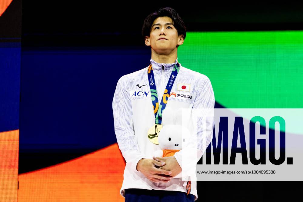 ROTTERDAM - Winner Daiki Hashimoto (JPN) during the medal ceremony of the All-Around final at the World Gymnastics Championships in Rotterdam Ahoy. IRIS VAN DEN BROEK ANP ANPxSportx IVx 573299111 originalFilename: 573299111