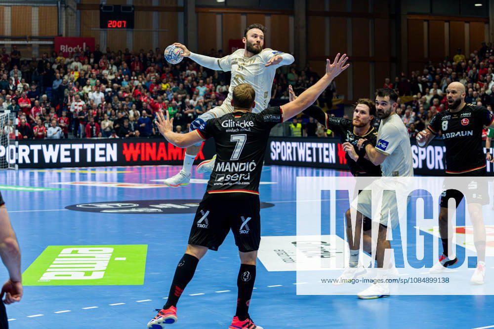 EHF Champions League 2026–2027 Group Stage Group B Match 5 MT Melsungen vs. Orlen Wisla Plock Pictured, from left, in a one-on-one battle: David Mandic Mandic (MT) and Zoltan Szita (SPR Rothenbach Halle, Hesse)