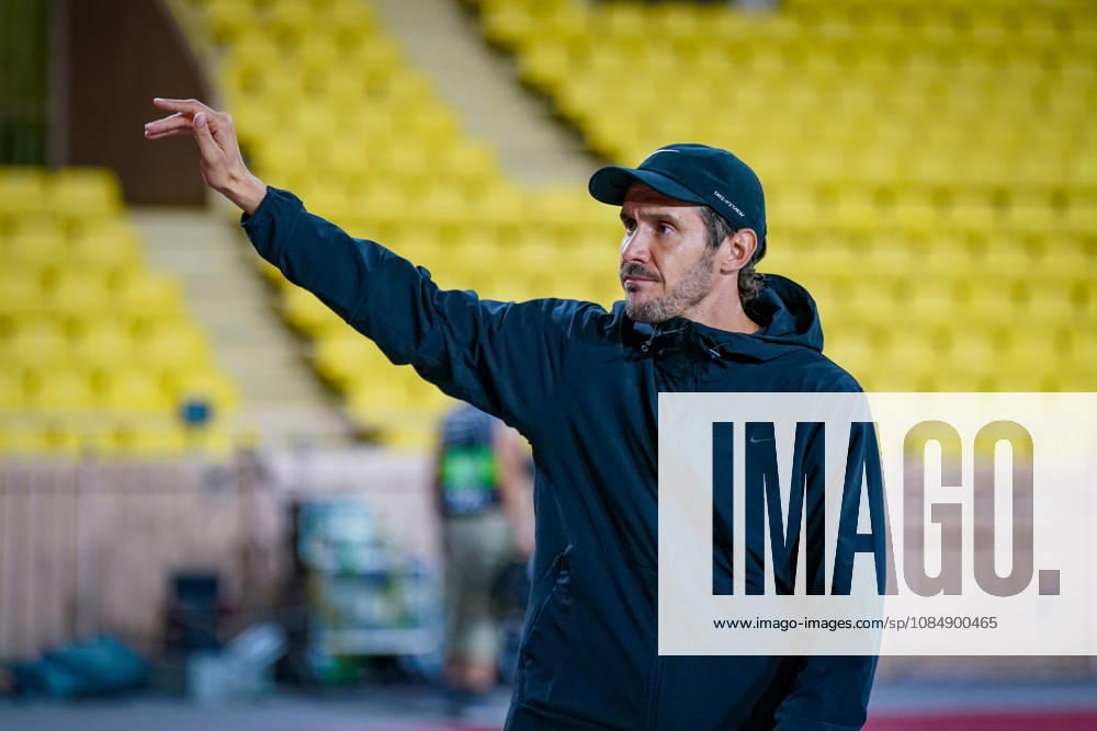 Soccer: UEFA Conference League 2026–2027, Matchday 2: AS Monaco vs. SC Freiburg at Stade Louis II in Monaco; Julian Schuster, SC Freiburg coach—facial expressions and emotions following the loss