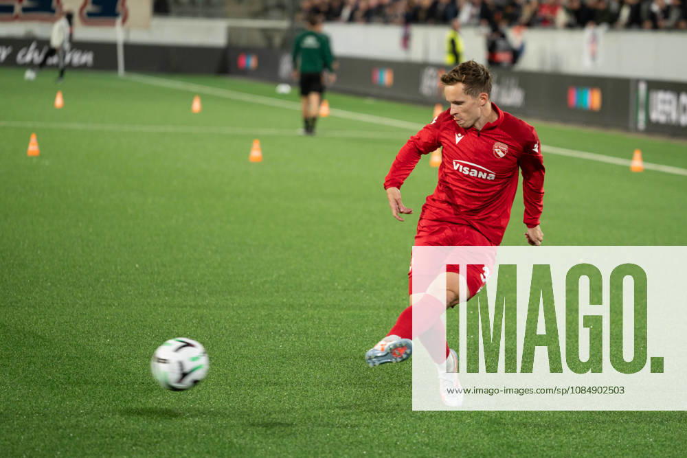 THUN, BERN - OCTOBER 22: Nico Maier of FC Thun warms up before the UEFA Conference League match between FC Thun and HNK Hajduk Split at VISANA STADION on October 22, 2026 in Thun, Bern, Switzerland.