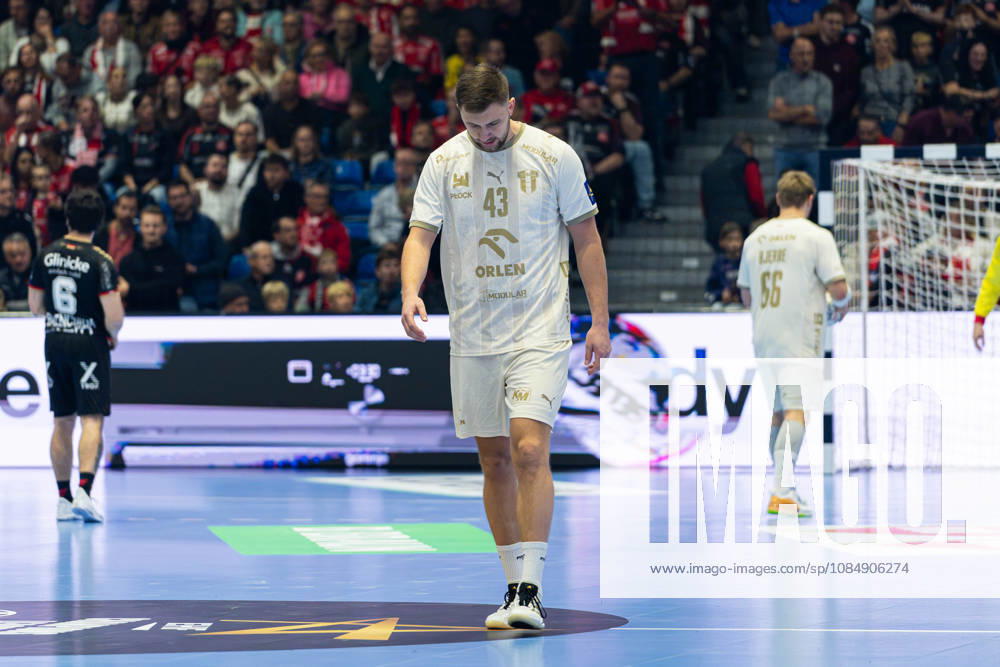 EHF Champions League 2026–2027 Group Stage Group B Match 5 MT Melsungen vs. Orlen Wisla Plock Pictured: Zoran Ilic Ilic (SPR) looks dissatisfied on the court at Rothenbach Halle in Hesse