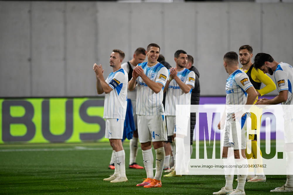 Inter Club Escaldes v Universitatae Craiova - UEFA Conference League Players of Universitatea Craiova greet supporters after the team s victory in the UEFA Conference League match against Inter Club d Escaldes at the New FAF Stadium in Encamp, Andorra, on October 22, 2026. Encamp Andorra Andorra