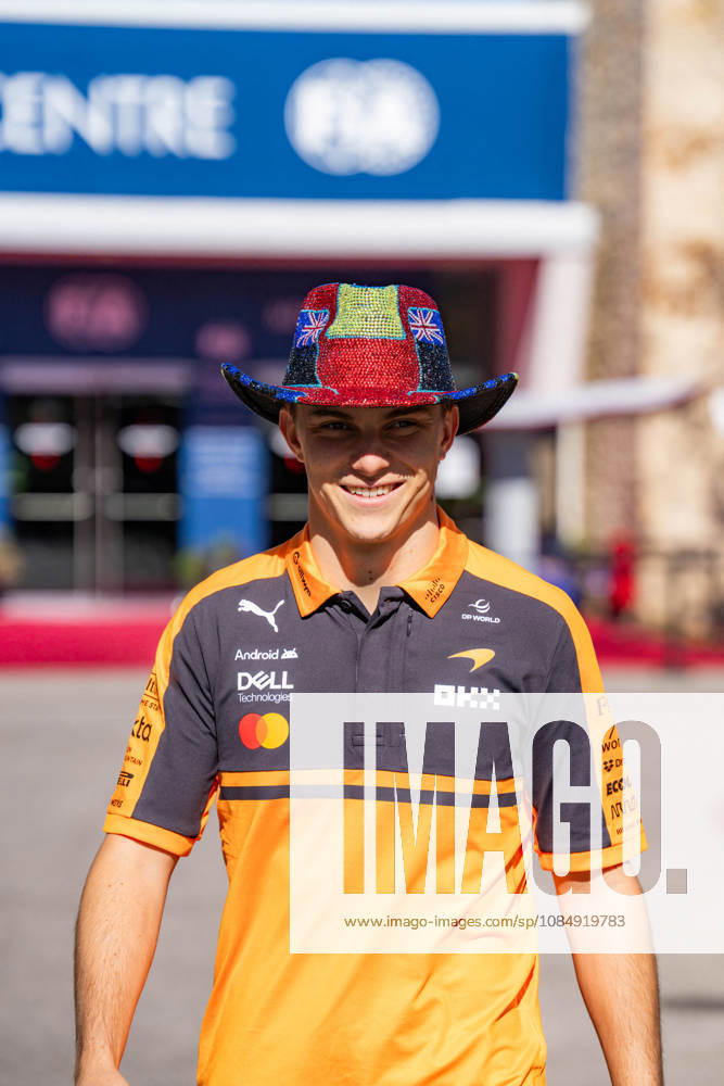 2026 Formula 1 MSC Cruises United States Grand Prix - Pilots OSCAR PIASTRI 81 (AUS) of McLaren Mastercard Formula 1 Team (McLaren MCL40) with a cowboy hat on Friday during the Formula 1 United States Grand Prix 2026 at Circuit of The Americas in Austin, Texas, United States, on October 23, 2026. Photo by Antoine LAPEYRE Reveries Agency via ABACAPRESS.COM Austin United States