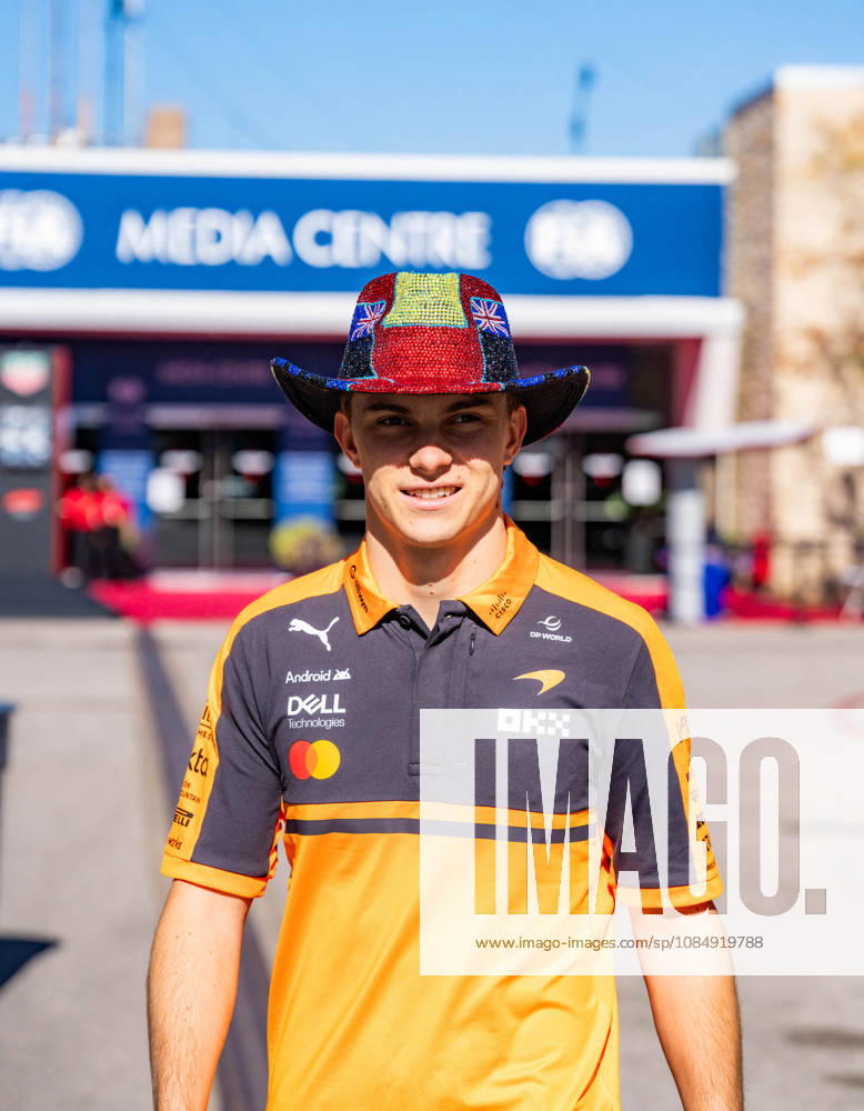2026 Formula 1 MSC Cruises United States Grand Prix - Pilots OSCAR PIASTRI 81 (AUS) of McLaren Mastercard Formula 1 Team (McLaren MCL40) with a cowboy hat on Friday during the Formula 1 United States Grand Prix 2026 at Circuit of The Americas in Austin, Texas, United States, on October 23, 2026. Photo by Antoine LAPEYRE Reveries Agency via ABACAPRESS.COM Austin United States