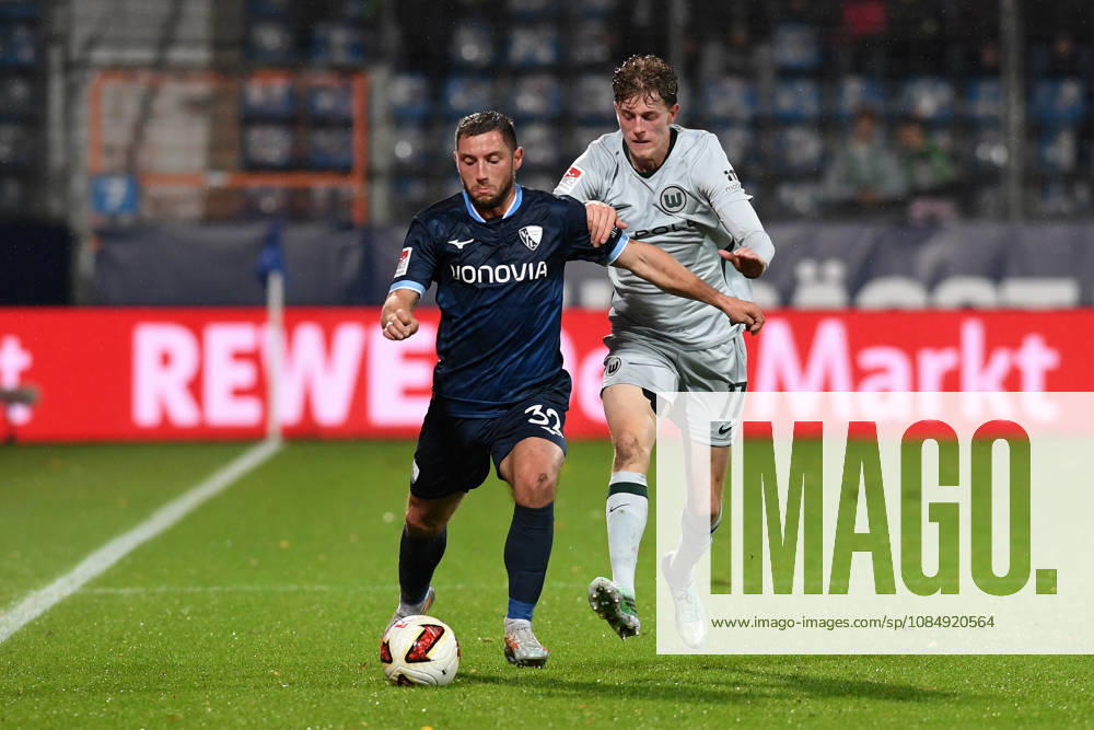 Maximilian Wittek of VfL Bochum and Alexander Bernhardsson of VfL Wolfsburg battle for the ball during the 2. Bundesliga match between VfL Bochum and VfL Wolfsburg at the Vonovia Ruhrstadion on October 23, 2026, in Bochum, Germany. Photo by Ralf Treese, DeFodi Images. Maximilian Wittek of VfL Bochum and Alexander Bernhardsson of VfL Wolfsburg battle for the ball during the 2. Bundesliga match between VfL Bochum and VfL Wolfsburg at Vonovia Ruhrstadion on October 23, 2026 in Bochum, Germany. Photo by Ralf Treese, DeFodi Images. DFB and DFL regulations prohibit any use of photographs as image sequences and or quasi-video. Photo by Ralf Treese, DeFodi Images.
