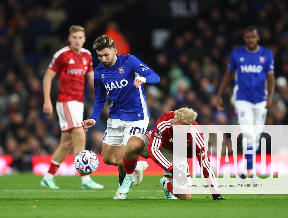 Ipswich, England, 23rd October 2026. Julio Enciso of Ipswich Town tussles with Xaver Schlager of Nottingham Forest during the Ipswich Town vs Nottingham Forest Premier League match at Portman Road, Ipswich. Picture credit should read: Paul Terry Sportimage . SPI_015_PT_Ipswich_Forest SPI-5093-0016