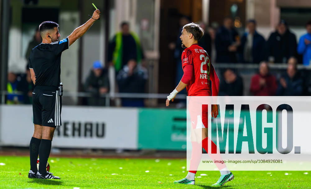 Soccer Season 2026–2027 Bavarian Regional League Matchday 04 SC Eltersdorf vs. SCE Quecken FC Memmingen FCM Maximilian Riedel Referee shows Constantin Kresin 23, FC Memmingen yellow card Yellow