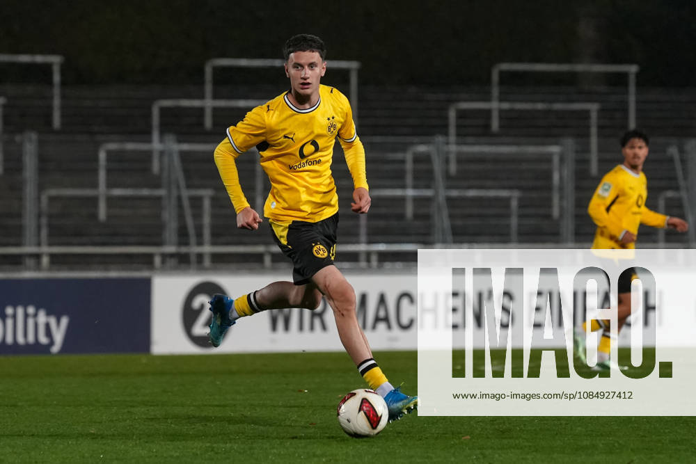 2026–2027 Season, Matchday 14, Regionalliga West at Rote Erde Stadium, Dortmund, Germany BV Borussia Dortmund U23 Bonner SC Luca Reggiani BVB