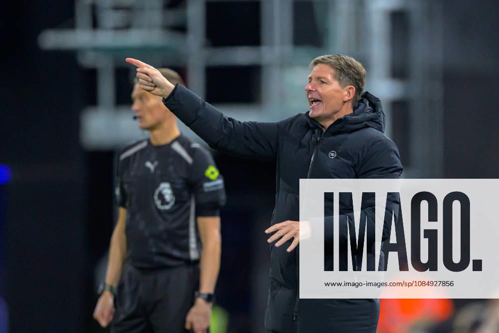 IPSWICH, ENGLAND OCTOBER 23 - Head Coach of Nottingham Forest Oliver Glasner during the Premier League game between Ipswich Town and Nottingham Forest at Portman Road on October 23, 2026 in Ipswich, England. (Photo by Keeran Marquis Sports Press Photo)