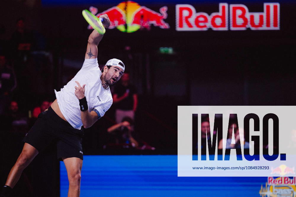 TENNIS - ATP, Tennis Herren Erste Bank Open VIENNA,AUSTRIA,23.OCT.26 - TENNIS - ATP Tour, Erste Bank Open, Red Bull BassLine. Image shows Matteo Berrettini (ITA). GEPAxpictures anderxSolc