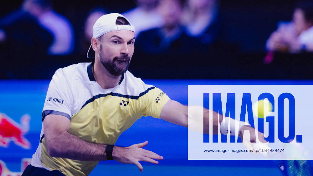 TENNIS - ATP, Tennis Herren Erste Bank Open VIENNA,AUSTRIA,23.OCT.26 - TENNIS - ATP Tour, Erste Bank Open, Red Bull BassLine. Image shows Jurij Rodionov (AUT). GEPAxpictures anderxSolc