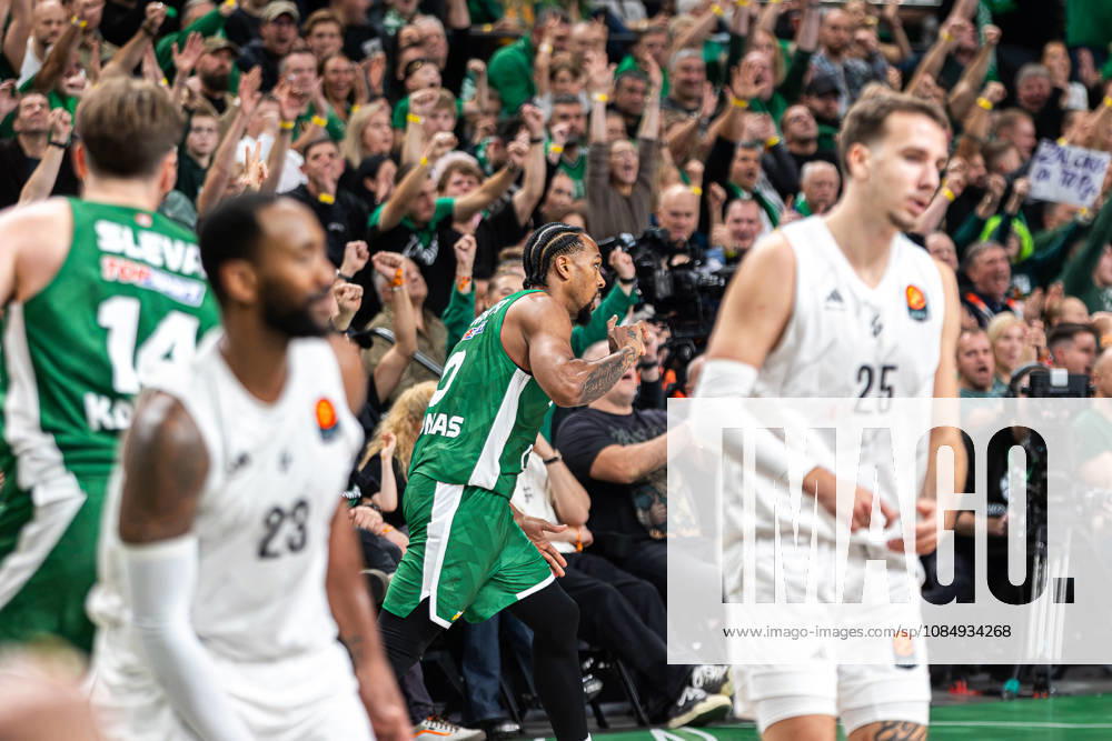 Zalgiris Kaunas vs LDLC ASVEL Villeurbanne - EuroLeague STERLING BROWN celebrates during the EuroLeague basketball match between Zalgiris Kaunas and LDLC ASVEL Villeurbanne at Zalgiris Arena in Kaunas, Lithuania, on October 23, 2026. Kaunas Kaunas Lithuania